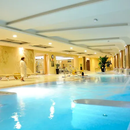 Hotel Beatriz Auditorium & 4*