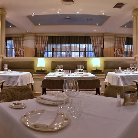 Beatriz Auditorium & Hotell