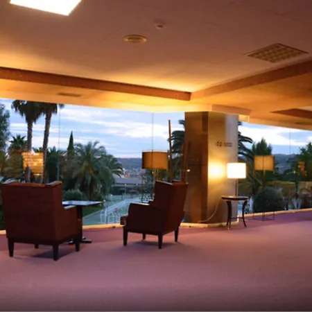 Beatriz Auditorium & 4*