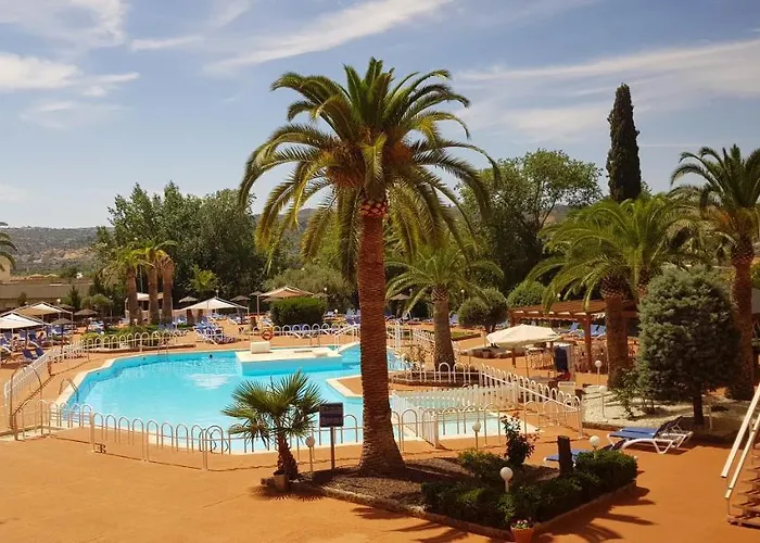 Beatriz Auditorium & Hotel 4*