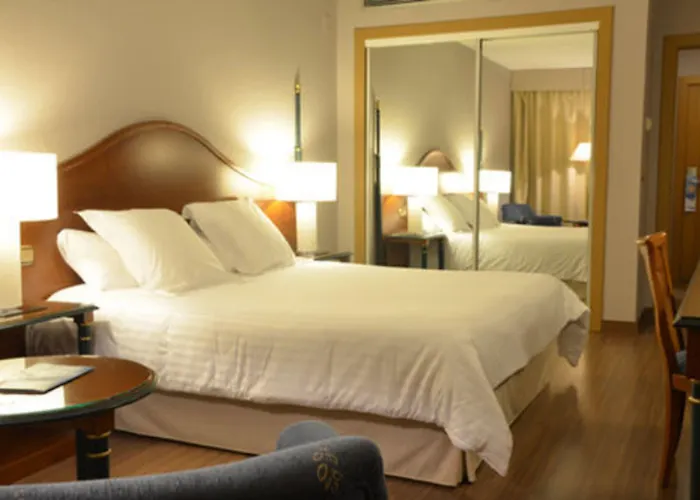 Hotel Beatriz Auditorium & Toledo