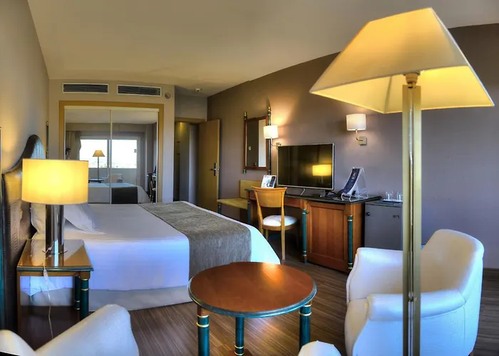 Hotel Beatriz Auditorium & Toledo